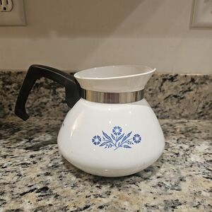 CorningWare Cornflower 6 Cup Teapot